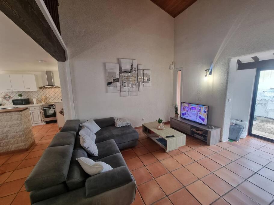 Jolie Villa Piscine A 15 Min Du Barcares Salses-le-Chateau Luaran gambar